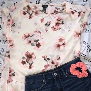 pretty rue 21 flower blouse